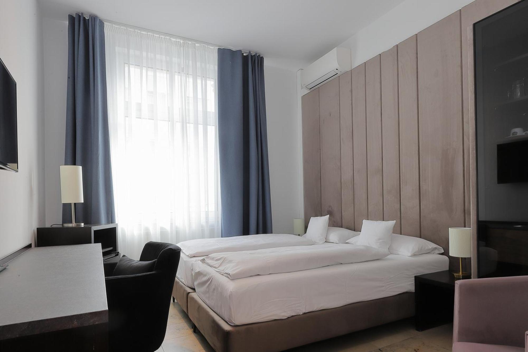 Devin Art Hotel Дюссельдорф Экстерьер фото
