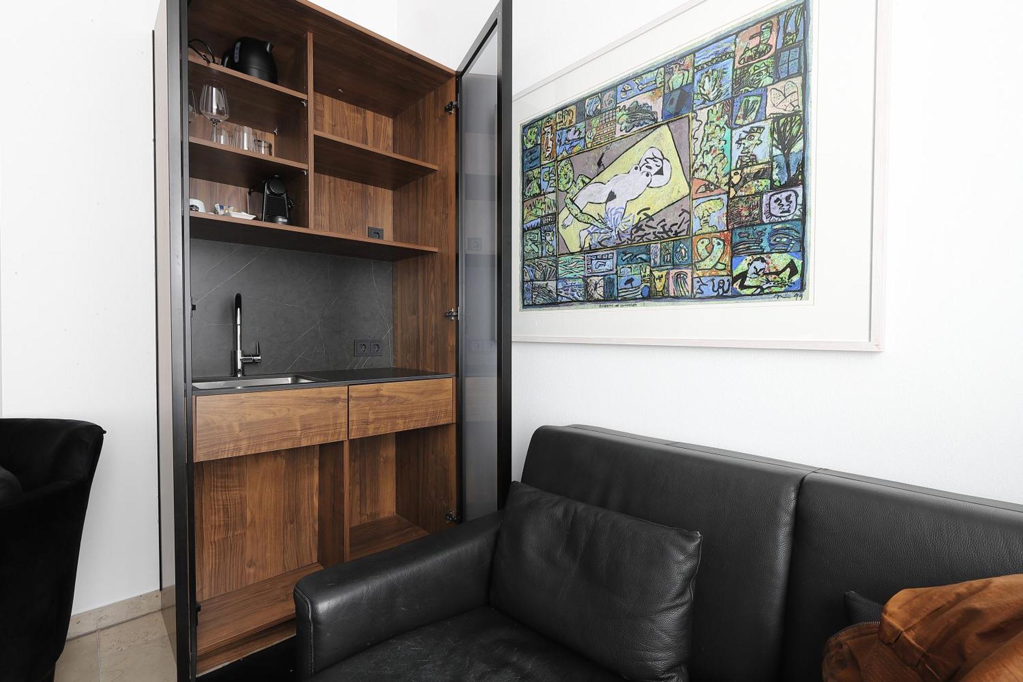 Devin Art Hotel Дюссельдорф Экстерьер фото