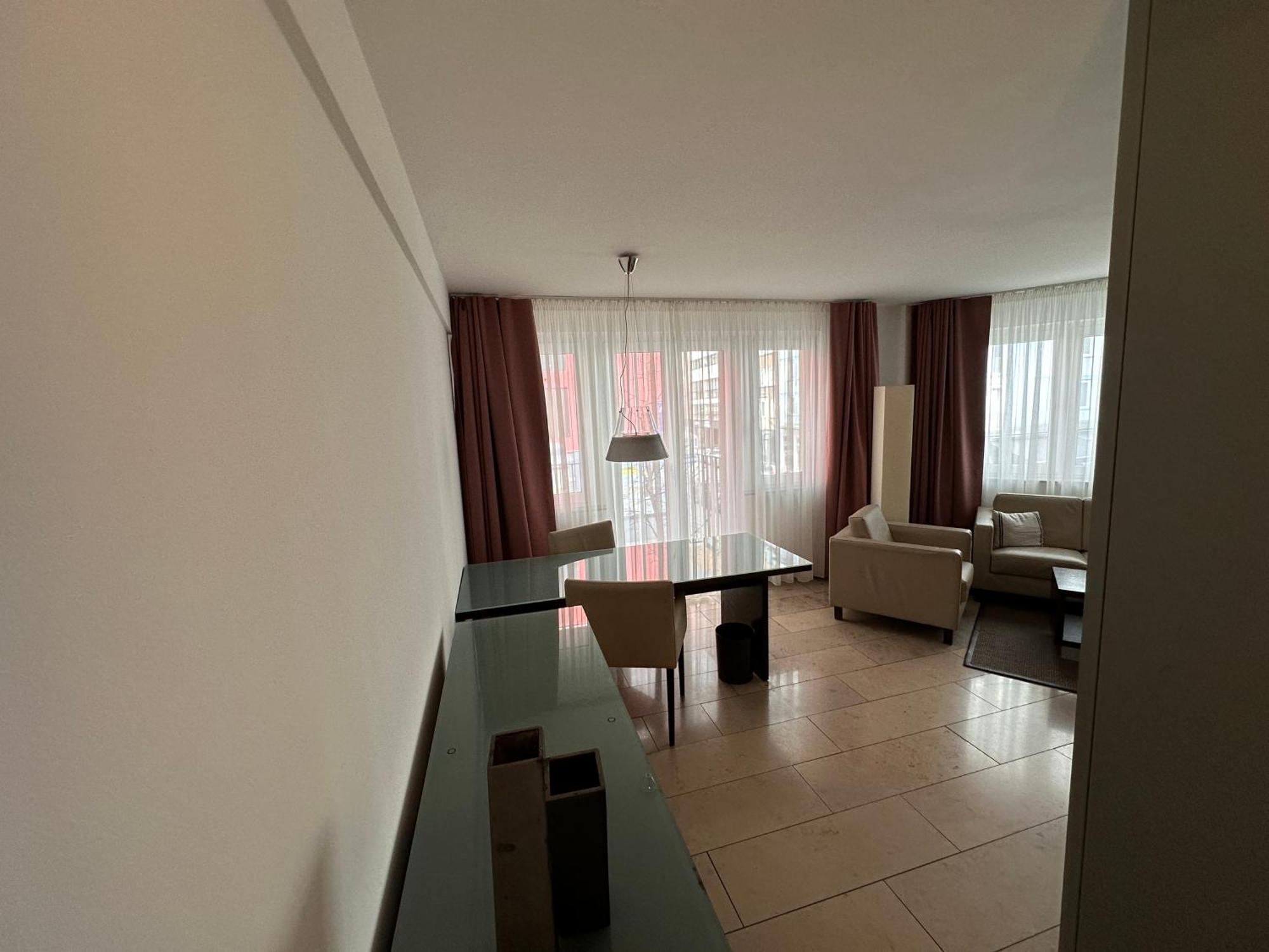 Devin Art Hotel Дюссельдорф Экстерьер фото